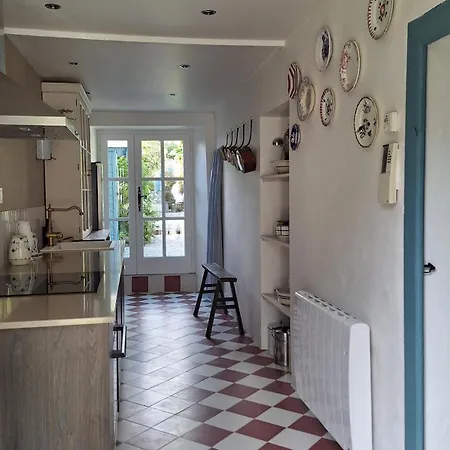 Dom wakacyjny Au 3 La Cour A Tot *